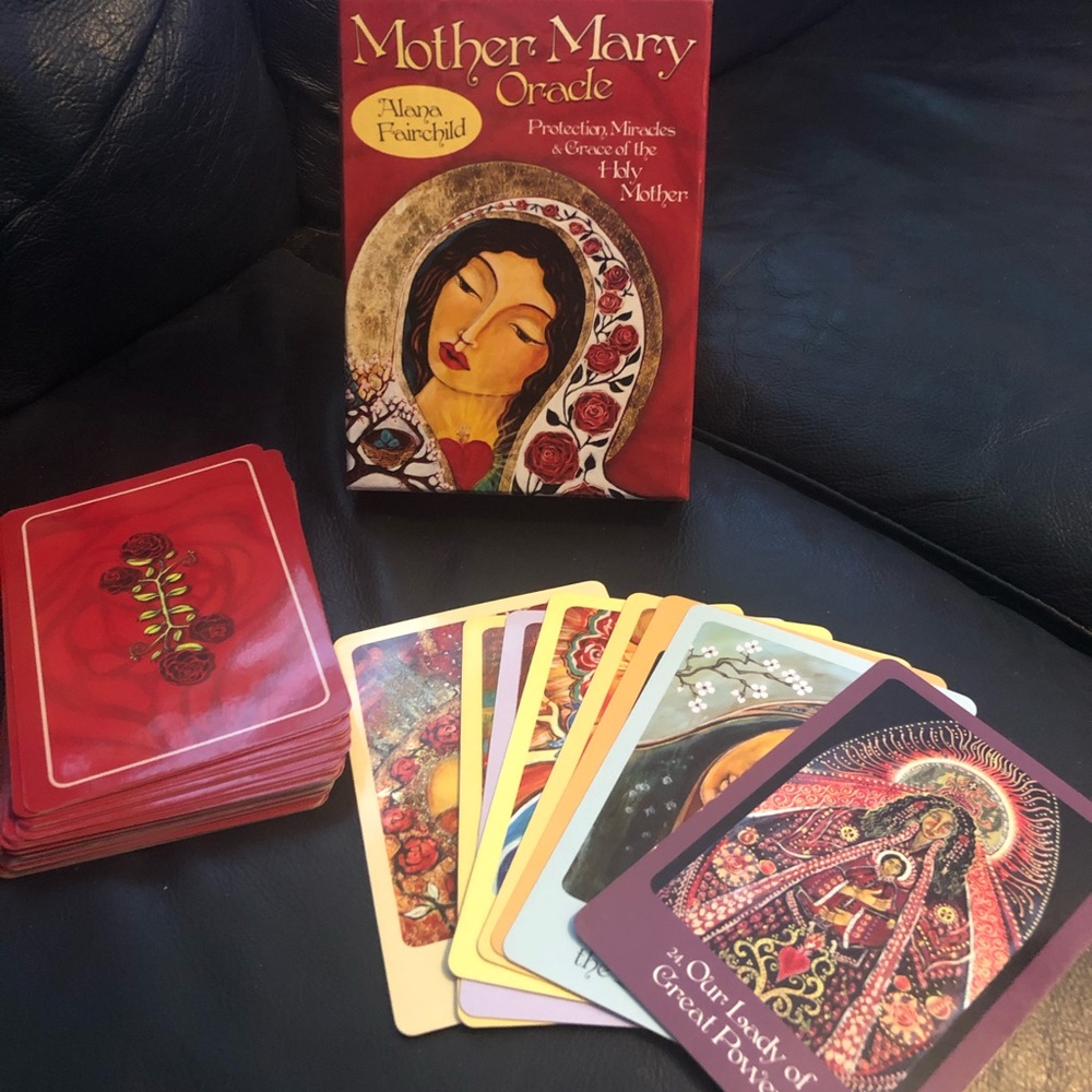 Alana Fairchild Oracle Decks